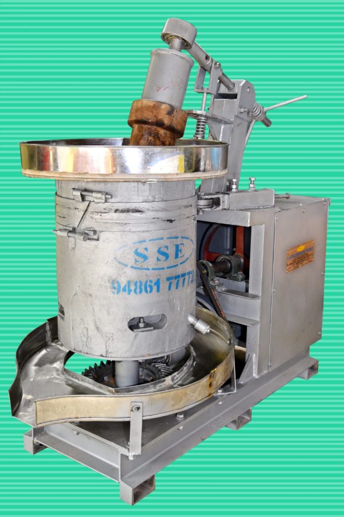 Marachekku Oil Crushing Machine