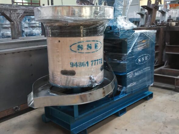 Wooden Chekku Oil Making Machine Less Noise Machine Dharmapuri