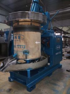 Wooden Chekku Oil Making Machine Wooden Chekku Oil Machine